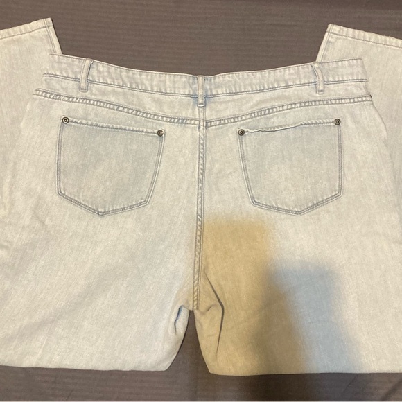 Ladies Size 16 Petite J. Jill Relaxed Leg Boyfriend Light Washed Jeans - Picture 9 of 16